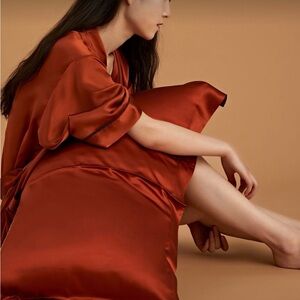 Luxurious Elegant Silk Robe Set